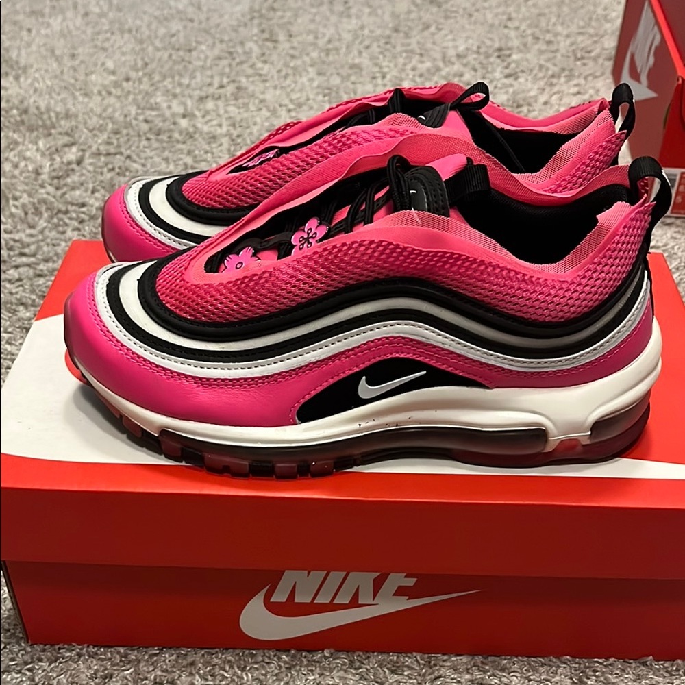 Nike Women's Vibrant Pink and Black Sneakers